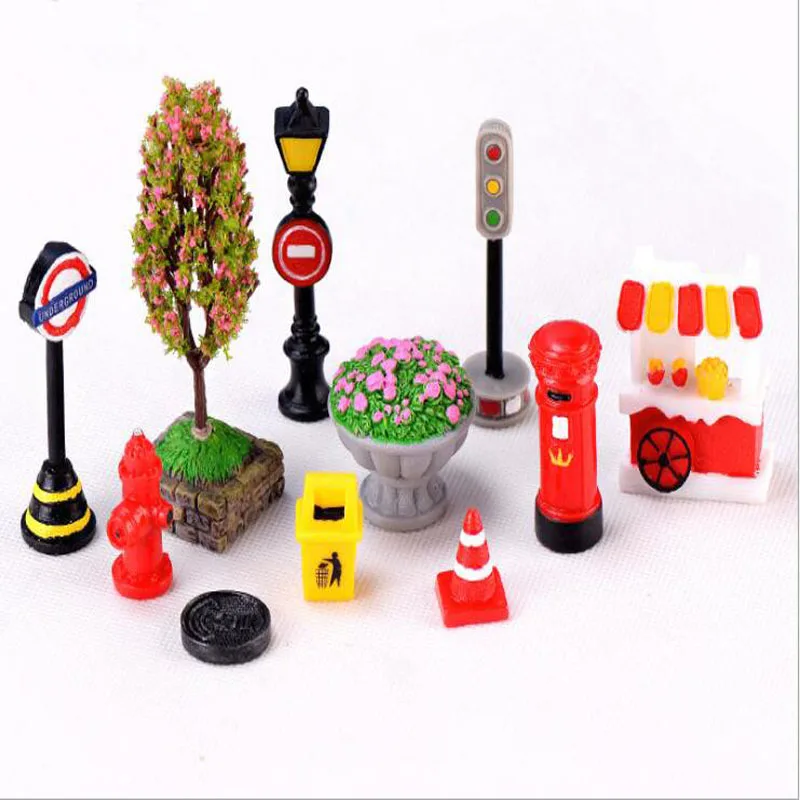 

Street Sign Street Lamp Mailbox Fire Hydrant Trash Can Flower Bed Road Cone Street View Handicraft Resin Displa Home Decorations