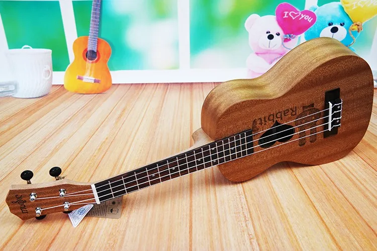 23 дюймов Ukelele концерт 4 струны 17 Fret Гавайских небольшой Гитары акустической Гитары палисандр гриф сердце рисунок с кроликами