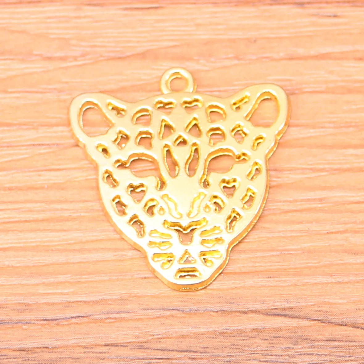 8pcs hollow leopard head charms metal pendants Gold Charm for necklace