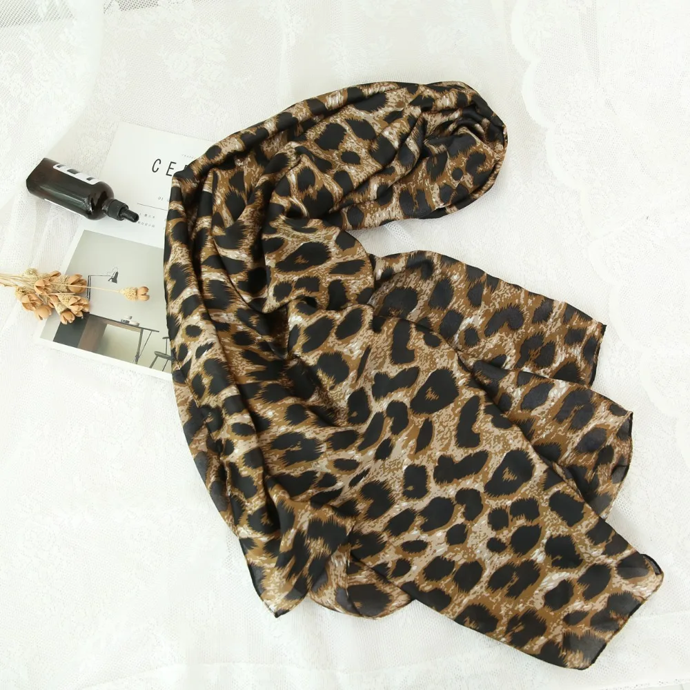 2018 New Fashion Leopard Print Scarves And Shawls Leopard Scarf Muffler