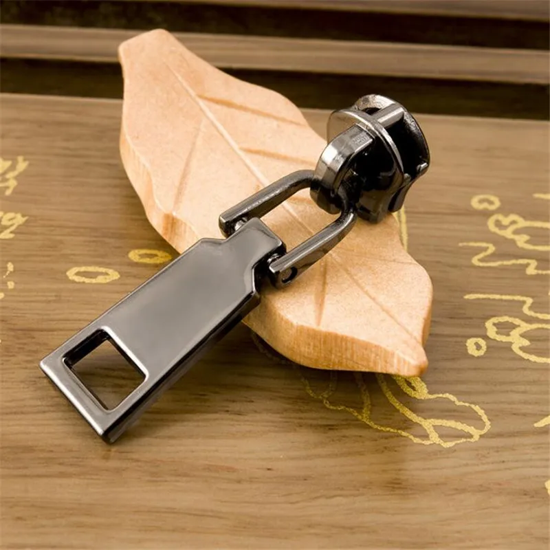 

1PCS DIY Accessories No. 5 metal zipper head, detachable pull tab, locomotive zipper head fittings Zipper Sliders