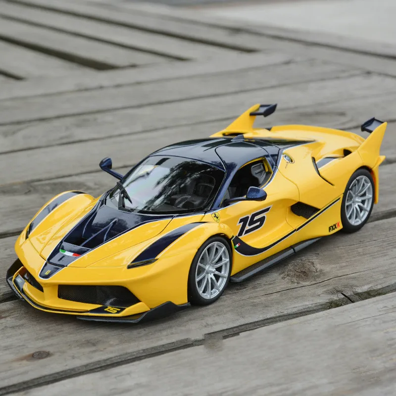 

Alloy simulation sports car 1:18 FXX K sports car static simulation alloy car model