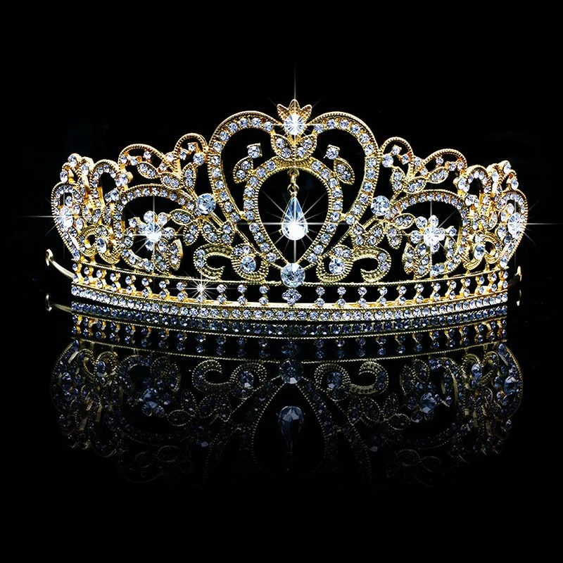 корона лангобардской королевы. корона картина. корона королевы. корона баратеона игры престолов 3d. диадема екатерины 1.