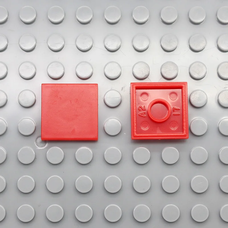 Free Shipping Moc Tiles 2*2 3068 Tablet DIY Enlighten Block Bricks Compatible with Assembles Particles