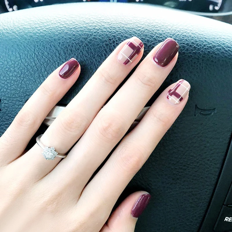 маникюр на короткие округлые ногти. красивые аккуратные ногти. аккуратные ногти маникюр. аккуратные женские ногти. аккуратный маникюр.