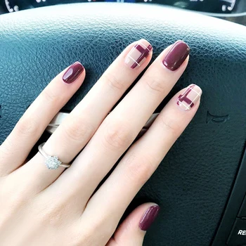 

Beautiful pure color with lattice pattern fake nails Japanese cute false nails 24pcs with glue short size lady full nail tips