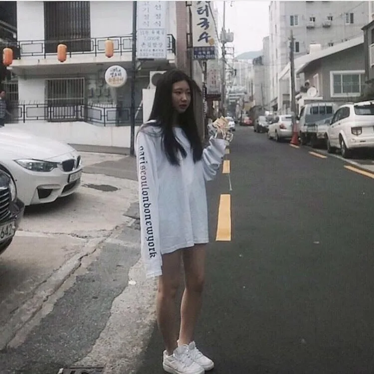 Новый осень-зима модные Письма печати Свободные Длинные Harajuku футболки женщина корейский ulzzang с длинным рукавом негабаритных Футболки для