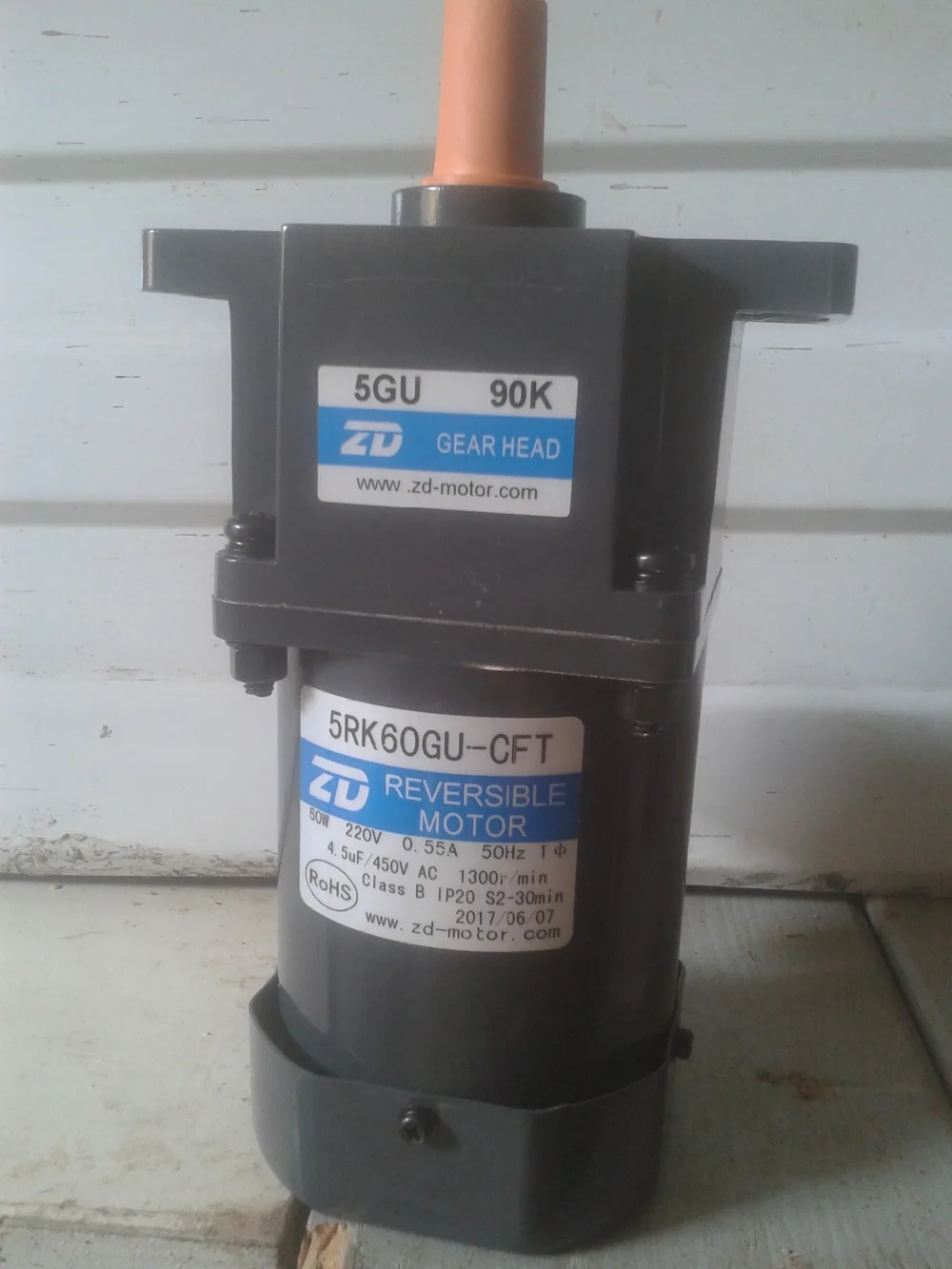 60W Terminal box AC reversible motor with gear ratio 901 output speed