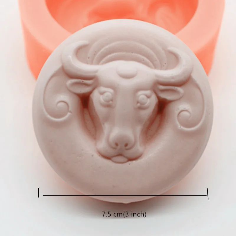 

Bull Design Soap Mold Handmade Round Silicone Mold for Soap Making