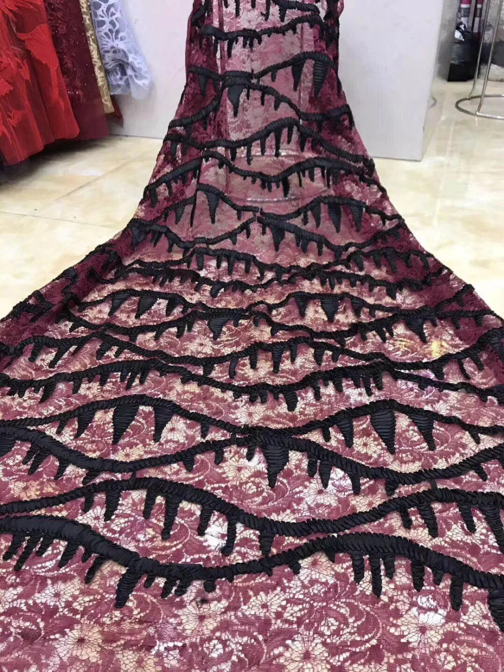 African lace fabric 2018 high quality lace fabric sewing Indian fabrics for wedding dresses