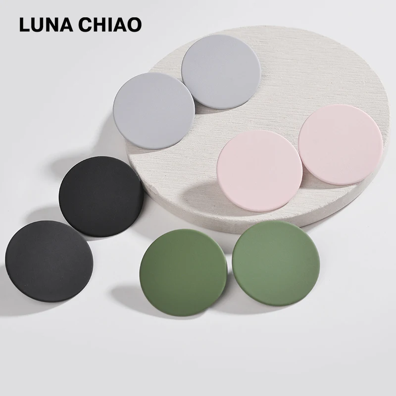 

LUNA CHIAO 2018 Fashion Trendy Colorful Simple Powder Coating Disc Post Stud Earrings for Women