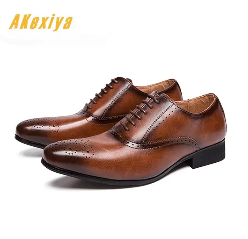 

British Retro designer men's pointed flats lace-up dress shoes male Brogue Wedding Homecoming Prom Formal shoes for man
