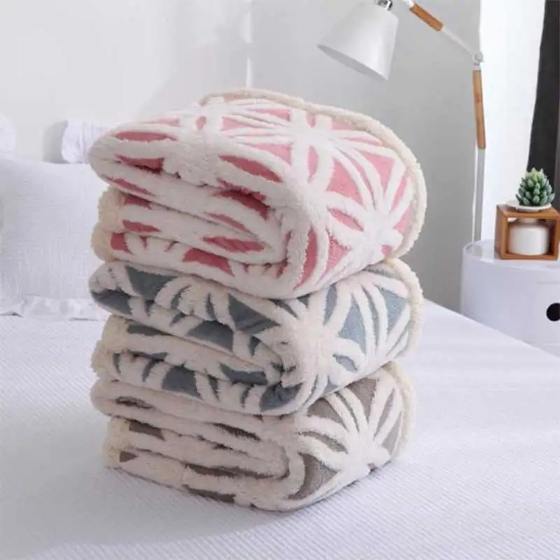 

Hot Flannel Blanket Throw Lightweight Microfiber Solid Blanket Sweatshirt Travel Bed Blanket Woolly Blanket For Winter Manta