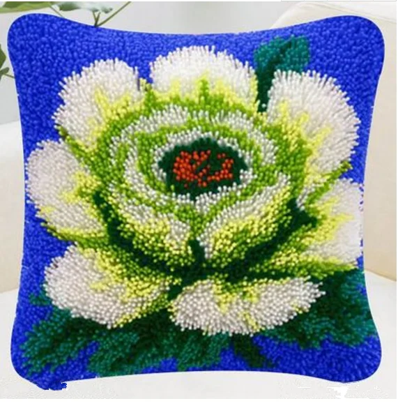 

2018 Flower picture 5D DIY Coarse wool carpet embroidered cross stitch pillow crochet stitch section Pillow Cushion