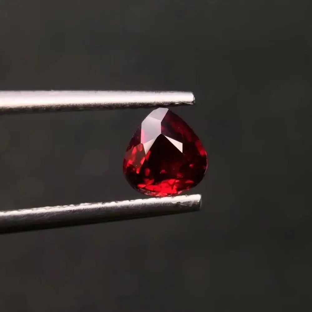 

Red Ruby Natural Unheat Pigeon Blood Red 0.98ct Ruby Loose Gemstones Loose Stones for Jewelry Bracelets Making