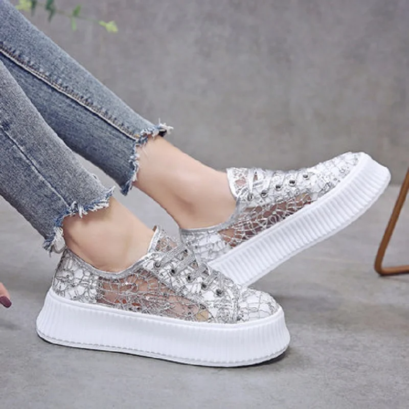 

2019 spring and summer new breathable mesh gauze shoes thick sole super fire white shoes women's casual shoes