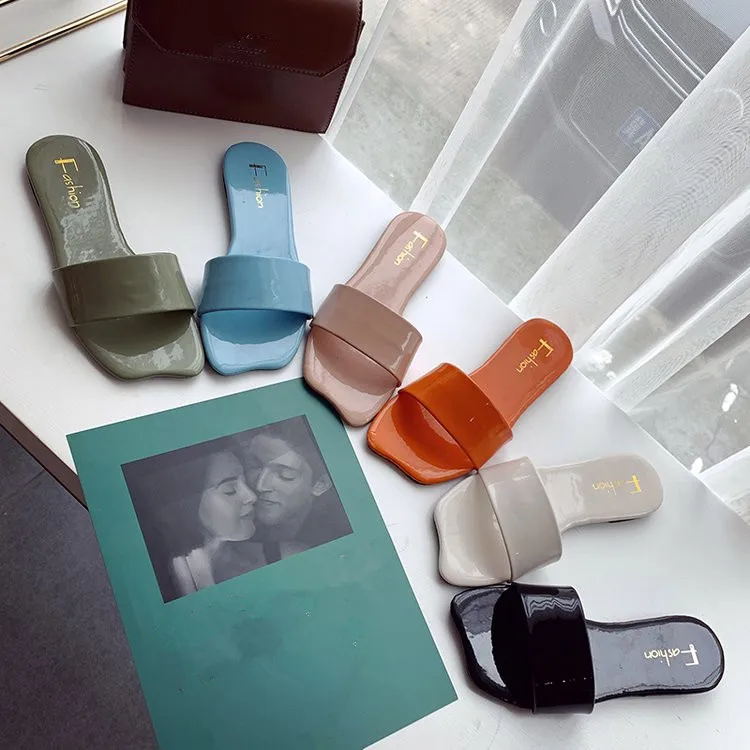 

Beach Slippers For Women Med Square Toe Slides Socofy Shoes Platform Mixed Colors Sliders Soft Flat 2019 Luxury PU Concise PVC