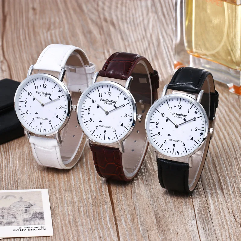 

New Fashion Watch Women's Rhinestone Quartz Watch Feminino The Women Silver Shell White Surface Wrist Watch Dress Fashion Watch