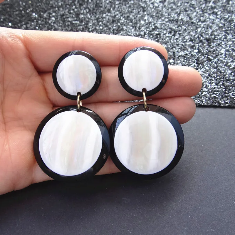 

UJBOX Creative Bicolor Resin Earrings For Women Geometric Long Drop Dangle Earrings Summer Earrings Wholesale E419