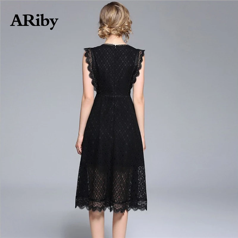 Women Dress Black O-Collar Dress 2019 Summer New Office Lady Sleeveless Solid Hollow Out Lace Knee-Length A-Line Dress Plus Size