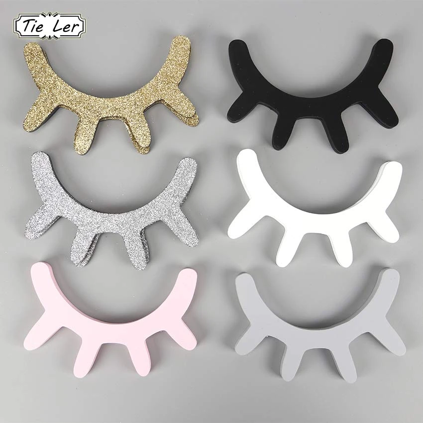 1 Pair Nordic Style Cute Wooden 3D Eyelash Wall Sticker Decor Children Kids Baby