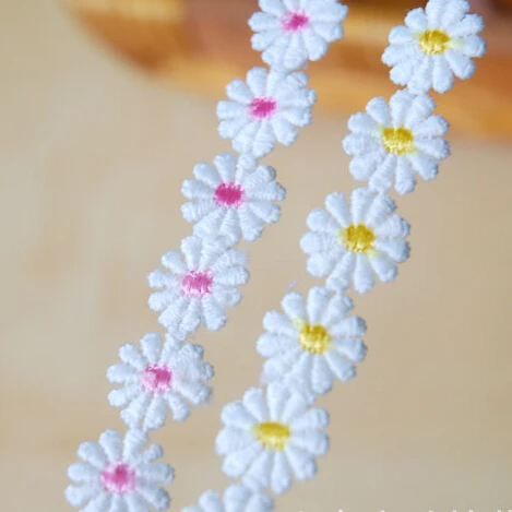 

20 ярдов, бесплатная доставка, Высококачественная вышитая красочная Маргаритка, искусственная Женская одежда для детей, скрапбукинг «сделай сам»