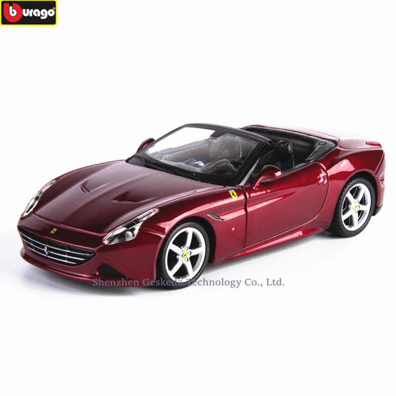 Модель автомобиля Bburago преобразователь Ferrari California 1:32 имитация под давлением