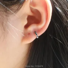 Novo 925 sterling silver earring moda pequeno anel de orelha osso do ouvido ouvido linha fivela Preto Branco Simples de prata da menina do menino jóia da orelha(China)