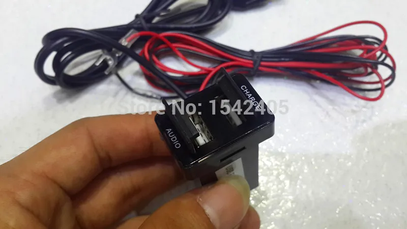 Двойной USB зарядка аудио порт Интерфейс для Toyota Fortuner Hilux 05