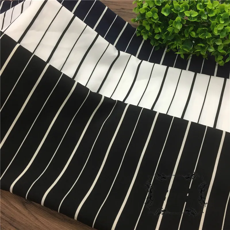 

Chiffon Fabric Striped Print Fabric 100D Four-sided Elastic Woven Plain Weave Polyester Fabric Shirt Dress Dress Fabric