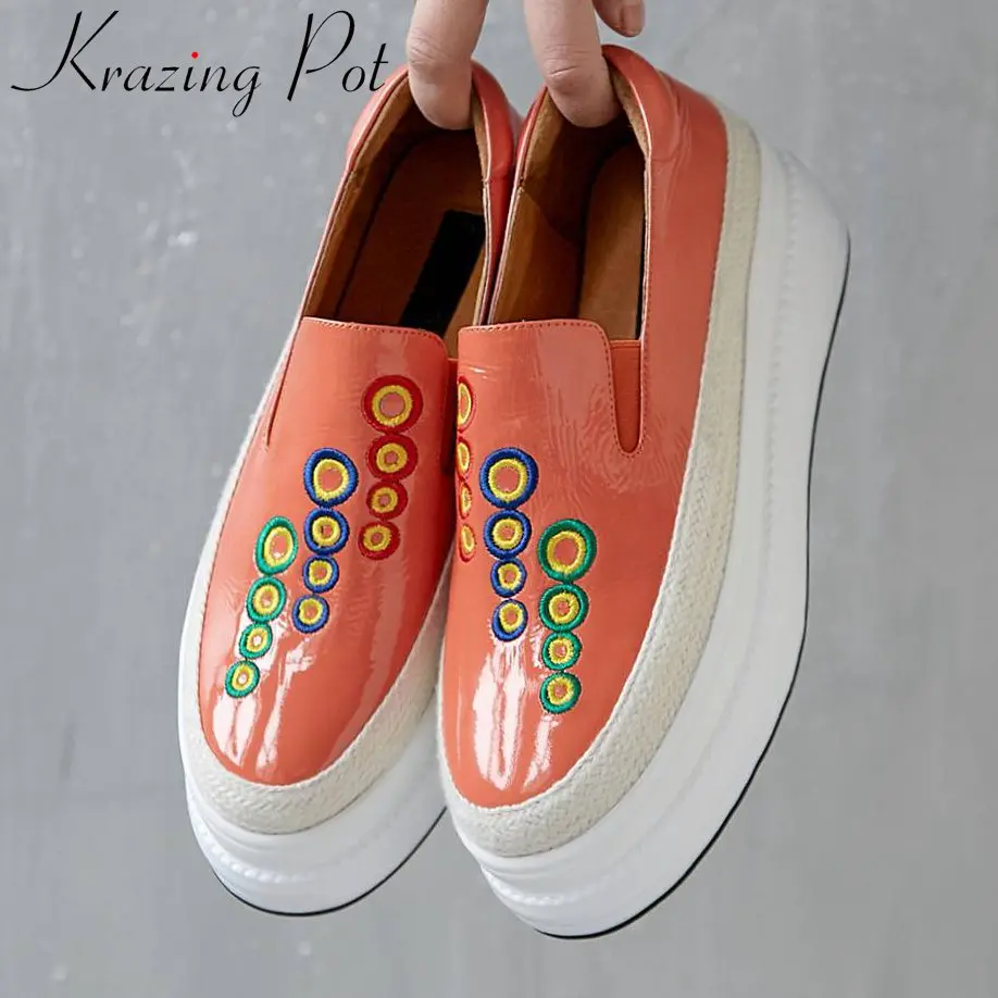 

Krazing Pot new design colorful embroidery round toe loafers slip on breathable med bottom high fashion vulcanized shoes L18