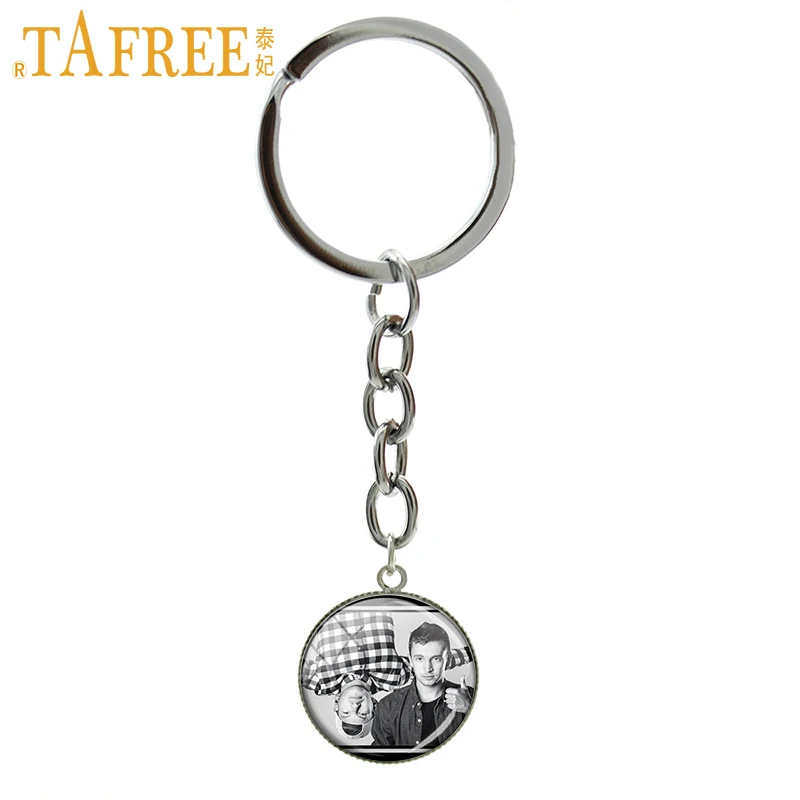 

TAFREE Twenty One Pilots Music Band Key Chain like Hip-Pop round Glass as a special birthday offer fans Keychain jewelry H268