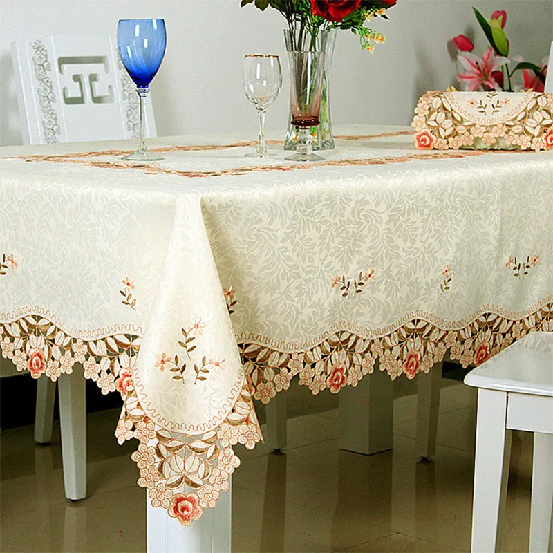 Mantel de lujo conjunto de color beige satén cubierta de mesa de comedor mesa de tejido.jpg Mesas de comedor color crema