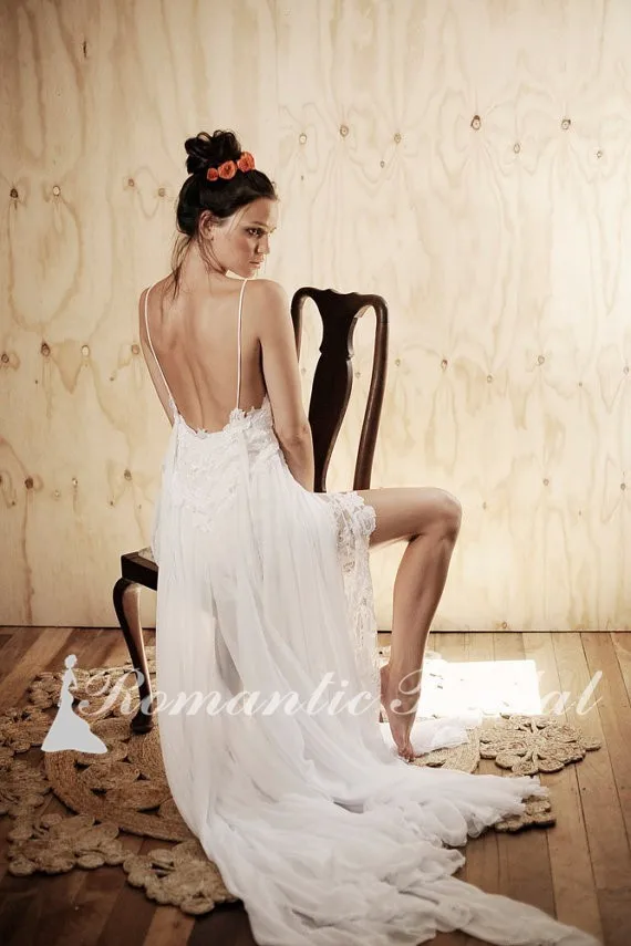 

Stunning Low Back White Beach Lace Lining and Chiffon Dreamy Skirt Layering Bridal Gowns Sexy Backless Boho Wedding Dress
