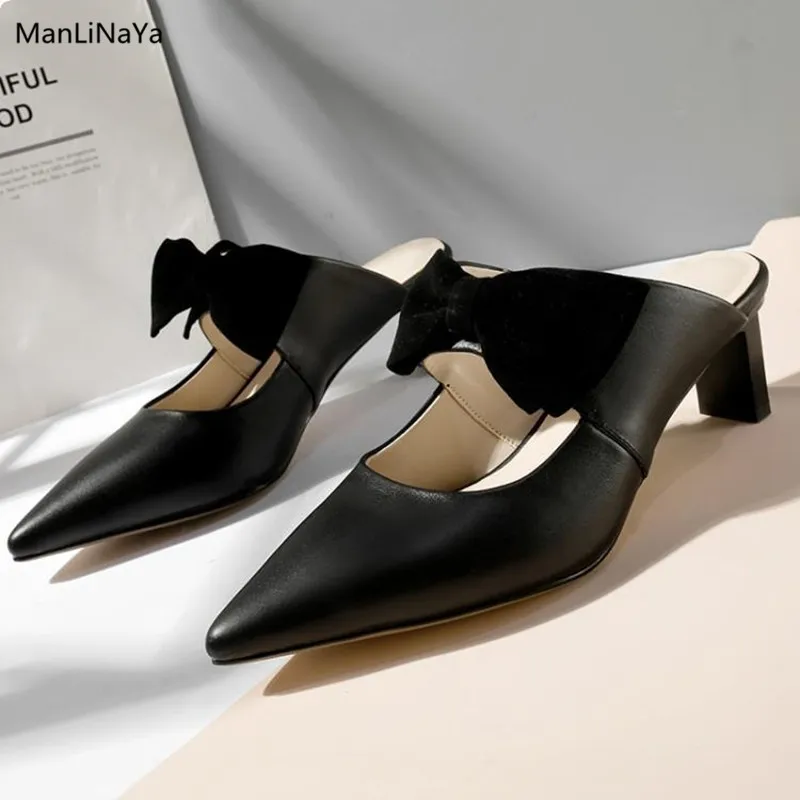 

Pointed Toe Butterfly-knot Women slippers White Black Color Square Heel Female Summer Slides Fashion Outside Hollow Women Mules