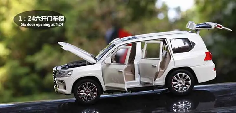 1:24 LX570 отличная модель металлического сплава игрушка с инерционным механизмом машины со световым звуком дизайн для детей, игрушки для детей