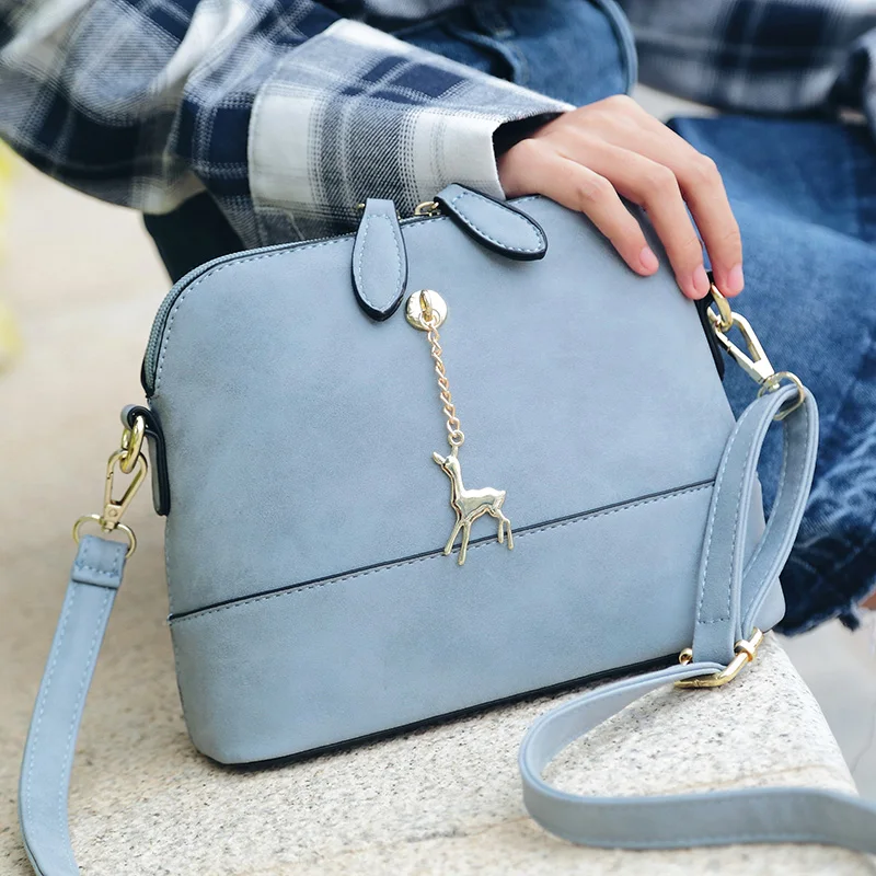

Free shipping, 2019 new women handbags, trend Korean version shoulder bag, fashion woman messenger bag, retro shell flap.