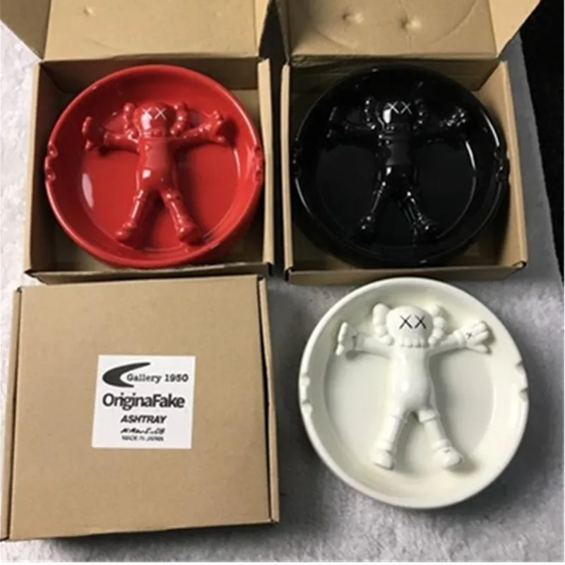 

16cm diameter Fashion High Quality Gallery 1950 OriginalFake KAWS Ashtray ceramic Made model Original Fake gift