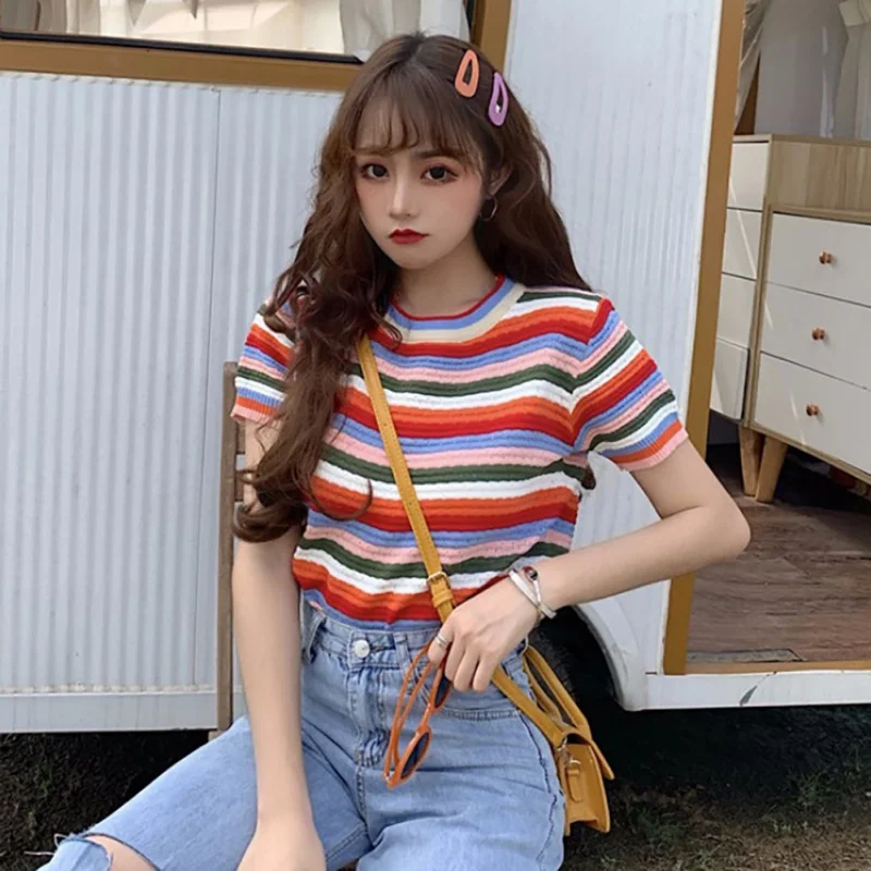 

2019 New Summer Korean Version Rainbow Stripe T-Shirt Round Neck Slim Fashion Shirt Woman Knit Short Sleeve Sweet Tees Girls