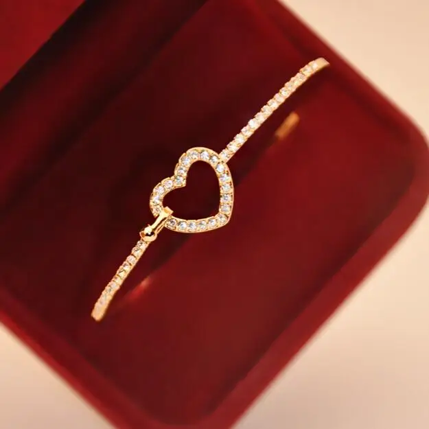 

New Stylish Lady Cuff Simple Golden Charm Heart Crystal Elegant Bangle Fashion Bracelet Jewelry