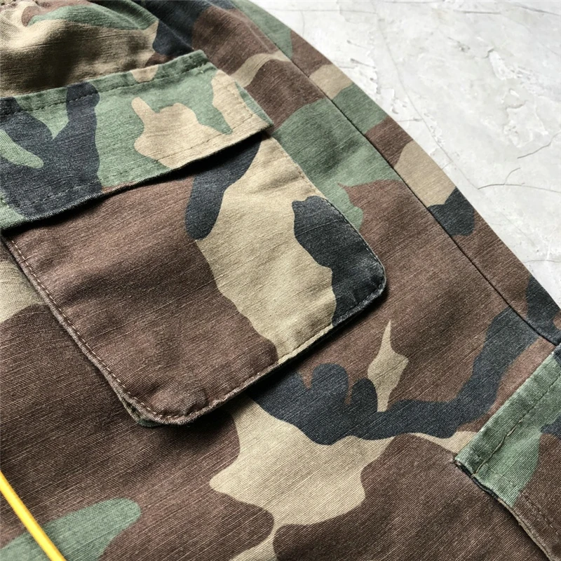 2019SS Джастин Бибер военные камуфляжные карго шорты для мужчин свободный крой шнурок пот короткие уличная шесть карманов стиль