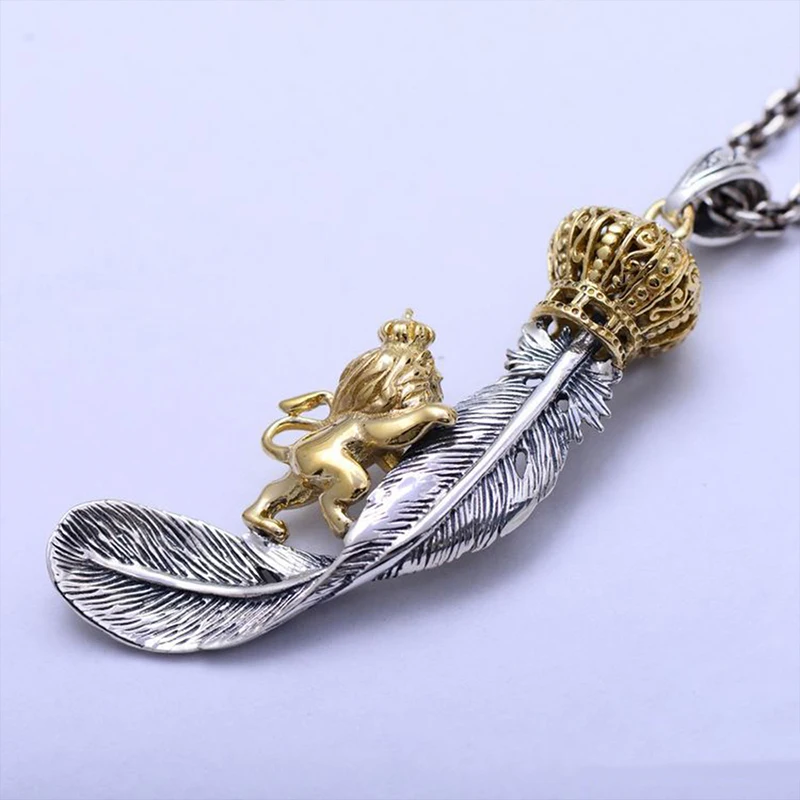 MetJakt-Vintage-Lion-Climbing-on-Crown-Feathers-Pendant-Solid-925-Sterling-Silver-Pendant-for-Necklace-Unisex (1)