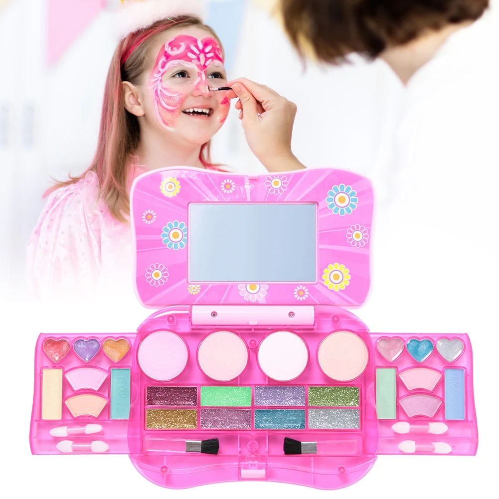 playing makeup set