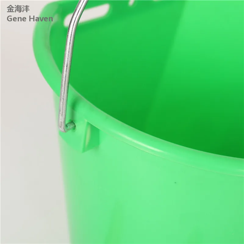 8L Lamb Feeding Milk Bucket with 2 Nipples 8L Lamb Feeding Milk Bucket with 2 Nipples