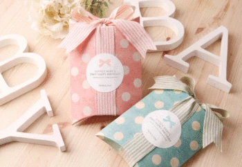 

200pcs/lot Pink Dot Pillow Shape Candy Boxes Wedding Favor Boxes Party Gift Package Box