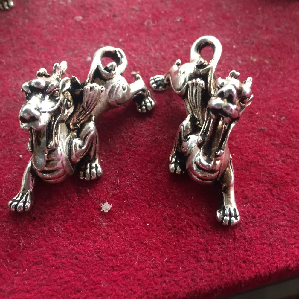 a pair of chinese handwork old miao silver carved wonderful dragon fengshui statue Home decorations metal handicraft. | Дом и сад