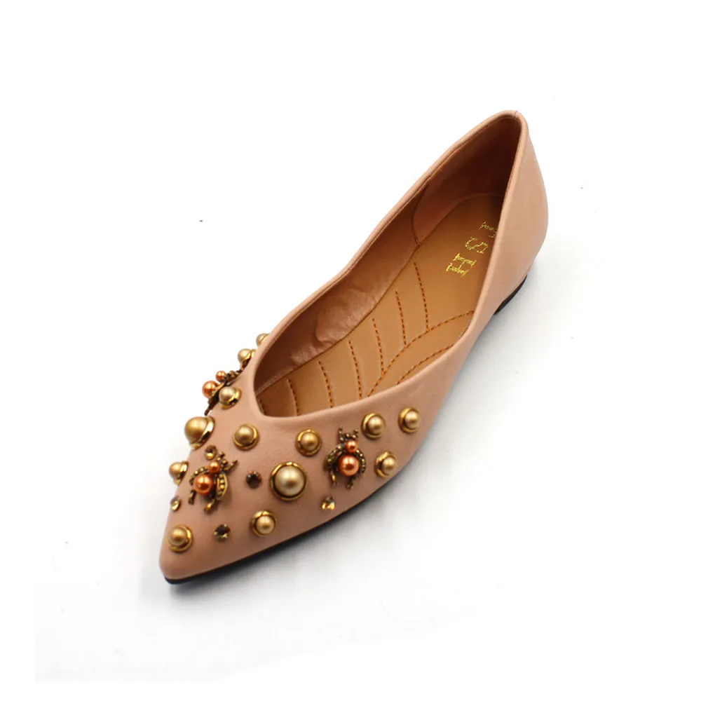 

2018 Spring and Autumn New Sexy Street Light Shallow Mouth Pointed Metal Rivet Pearl Breathable Comfortable Female Flat Shoes