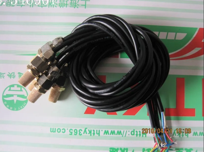 

[BELLA] Protective digital temperature and humidity sensor SHT71P original spot --2pcs/lot