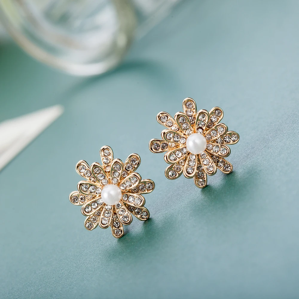 ALULU Luxury Flower Pearl Earrings Rhinestone Stud Earrings Gold