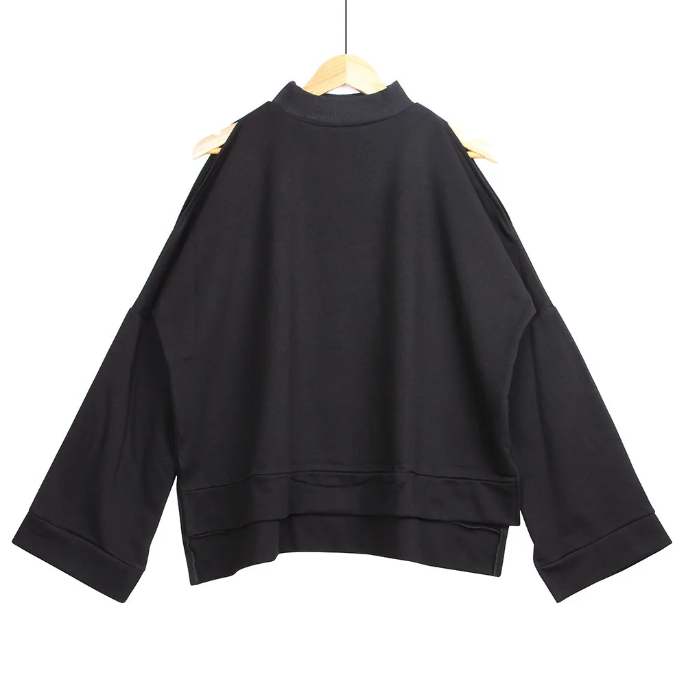 TWOTWINSTYLE Сексуальная Женская толстовка с открытыми плечами, пуловер с длинными рукавами, топы, женская повседневная одежда в Корейском стиле, большие размеры, весна - Цвет: black